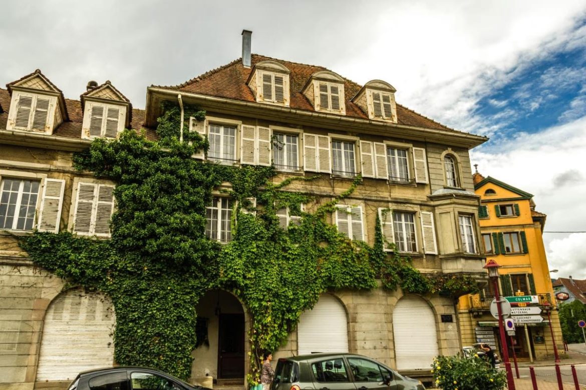 Mandat simple ou exclusif : lequel choisir pour vendre un bien ?