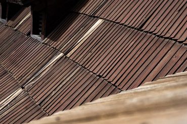 Matériaux écologiques pour couverture : guide complet 2026
